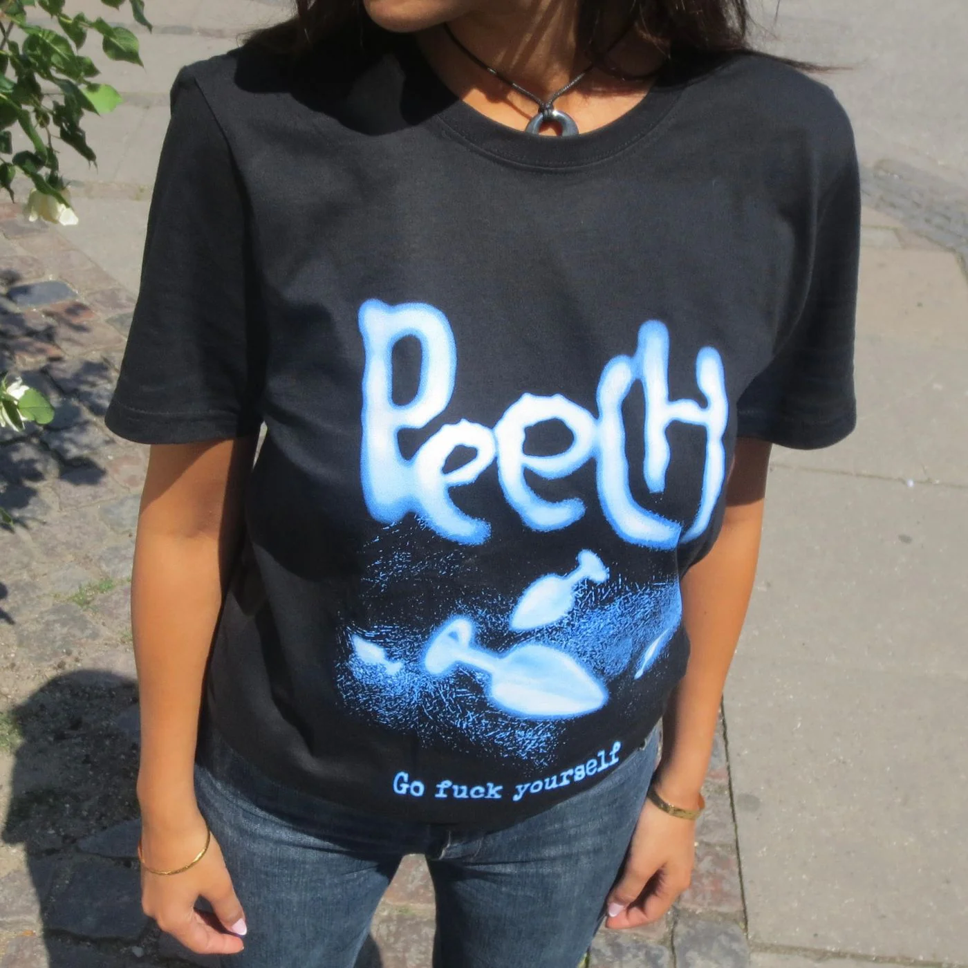 COLLECTERS ITEM: ÅRETS PEECH T-SHIRT - Image 7
