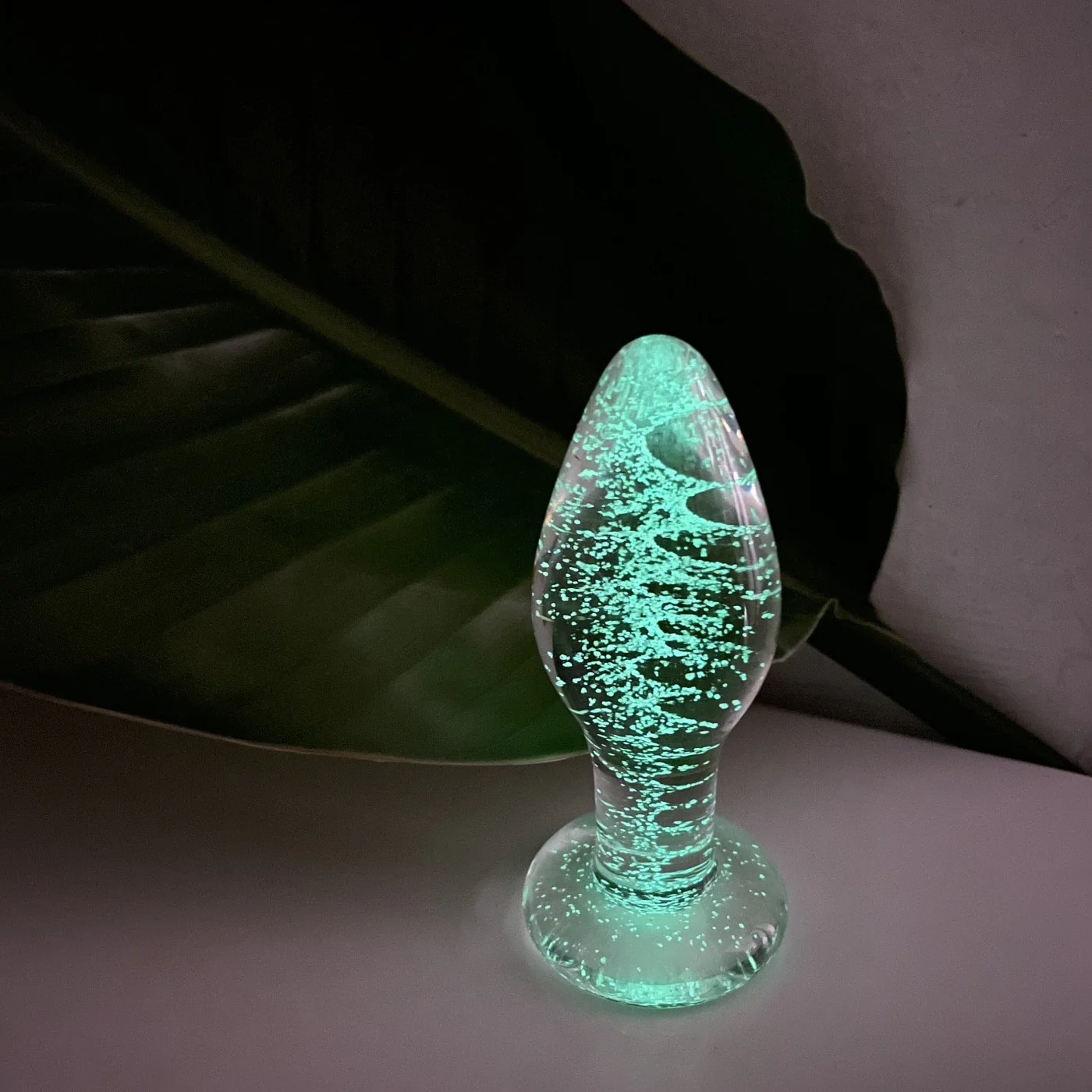SELVLYSENDE BUTTPLUG I GLAS - Image 3